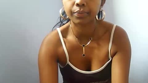 Luna online show from May 22, 2026, 7:15 am