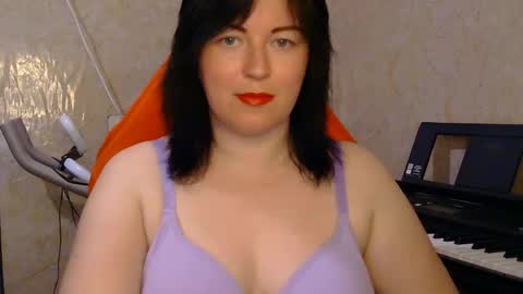 Christina online show from May 12, 2026, 10:23 am