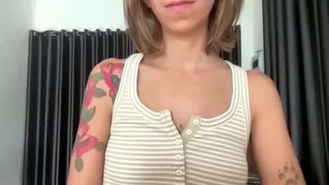 Snapshot of luna3589 chatting on December 4, 2024, 4:43 am Luna online show from December 4, 2024, 4:43 am