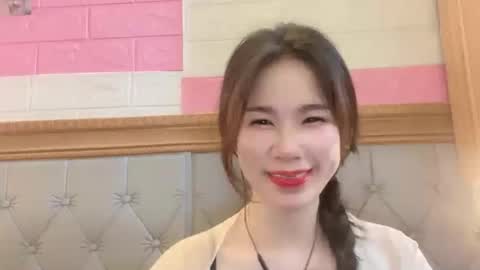 Luna online show from April 5, 2026, 7:49 am