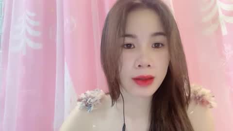 Luna online show from April 10, 2026, 12:32 pm