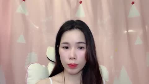 Snapshot of luna4739 chatting on June 4, 2026, 4:24 pm Luna online show from June 4, 2026, 4:24 pm