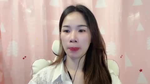 Snapshot of luna4739 chatting on June 15, 2026, 9:06 pm Luna online show from June 15, 2026, 9:06 pm