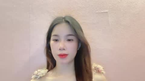 Snapshot of luna4739 chatting on July 6, 2026, 9:28 pm Luna online show from July 6, 2026, 9:28 pm