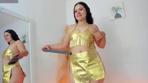 Lunita  online show from October 24, 2025, 11:06 am