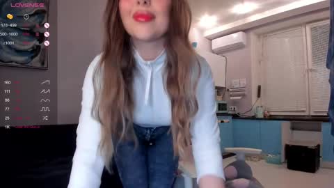 Snapshot of luna__l chatting on March 6, 2025, 5:54 pm Alice online show from March 6, 2025, 5:54 pm