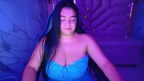 Luna online show from April 11, 2026, 3:55 am