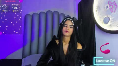 Snapshot of luna_bella_23 chatting on June 13, 2026, 5:16 am luna_bella_23 online show from June 13, 2026, 5:16 am