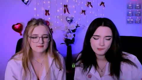 luna_berryy online show from March 13, 2026, 9:32 pm