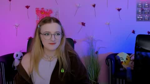 luna_berryy online show from May 29, 2026, 7:23 pm