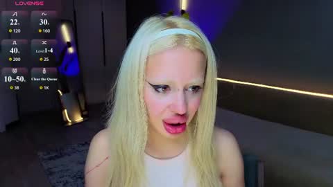 Snapshot of luna_beverly chatting on July 12, 2026, 8:44 pm luna_beverly online show from July 12, 2026, 8:44 pm