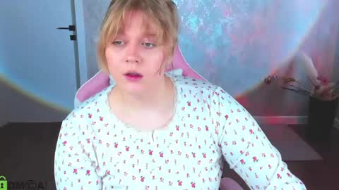 luna online show from April 17, 2026, 1:19 am