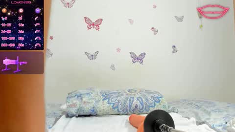 lunita online show from January 6, 2026, 9:18 pm