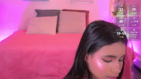 Snapshot of luna_cullen chatting on May 24, 2026, 7:19 pm Lunita online show from May 24, 2026, 7:19 pm