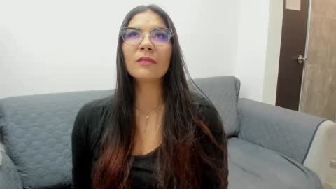 luna  online show from November 20, 2025, 11:10 am