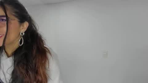 Snapshot of luna_dumont chatting on May 2, 2026, 11:04 am luna online show from May 2, 2026, 11:04 am
