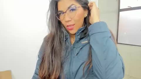 Snapshot of luna_dumont chatting on May 21, 2026, 11:17 am luna online show from May 21, 2026, 11:17 am