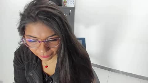 Snapshot of luna_dumont chatting on May 25, 2026, 11:05 am luna online show from May 25, 2026, 11:05 am