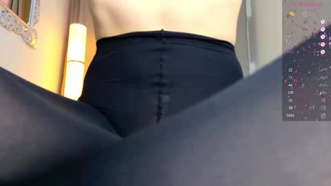 Snapshot of luna_helga chatting on November 29, 2025, 6:05 am Luna online show from November 29, 2025, 6:05 am