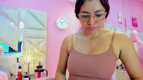 Snapshot of luna_hix chatting on July 15, 2026, 12:10 pm luna_hix online show from July 15, 2026, 12:10 pm