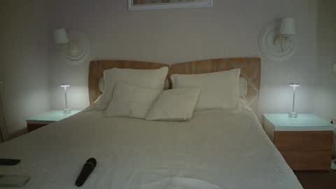 Snapshot of luna_hoti chatting on December 4, 2025, 2:21 am luna_hoti online show from December 4, 2025, 2:21 am