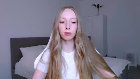 Snapshot of luna_insanity chatting on January 31, 2026, 9:02 pm Luna online show from January 31, 2026, 9:02 pm