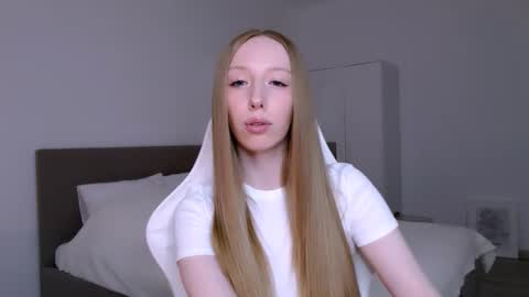 Snapshot of luna_insanity chatting on February 17, 2026, 9:10 pm Luna online show from February 17, 2026, 9:10 pm