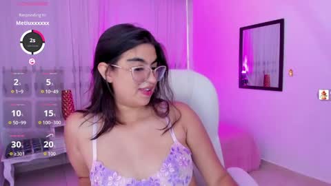 Snapshot of luna_jonnes1 chatting on May 19, 2026, 7:20 pm Luna online show from May 19, 2026, 7:20 pm
