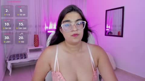Snapshot of luna_jonnes1 chatting on May 23, 2026, 7:07 pm Luna online show from May 23, 2026, 7:07 pm