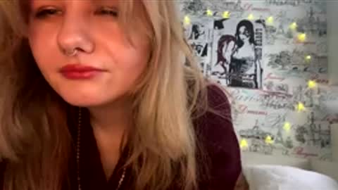 Snapshot of luna_linn chatting on February 16, 2026, 10:44 am Luna online show from February 16, 2026, 10:44 am