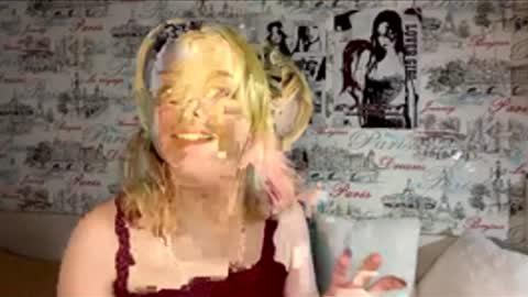 Luna online show from March 31, 2026, 7:03 pm