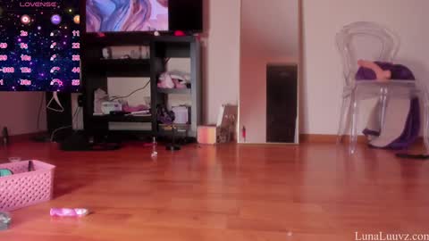 Luna Luuvz online show from September 22, 2025, 6:15 am