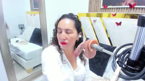 luna_naughty1 online show from March 3, 2026, 6:47 pm