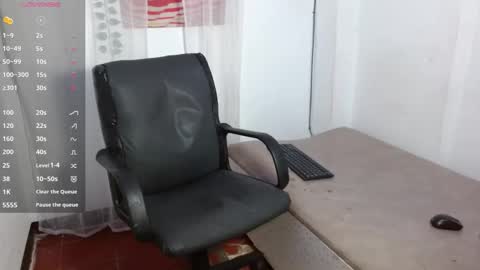 Luna and Rick online show from November 3, 2025, 7:59 pm