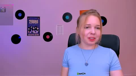 Princess Luna online show from May 18, 2026, 8:31 am