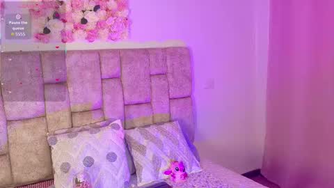 Snapshot of luna_ocampo chatting on September 12, 2025, 6:41 pm online show from September 12, 2025, 6:41 pm