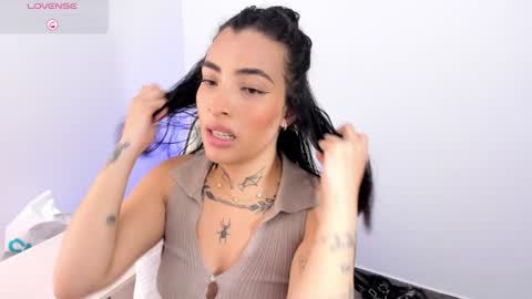 Snapshot of luna_rose10 chatting on June 25, 2026, 12:43 am luna rose online show from June 25, 2026, 12:43 am