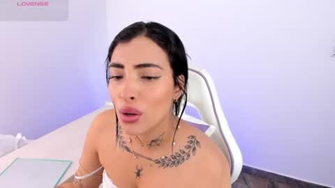 Snapshot of luna_rose10 chatting on June 30, 2026, 12:44 am luna rose online show from June 30, 2026, 12:44 am