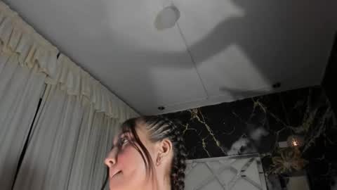 luna online show from January 6, 2026, 6:55 pm