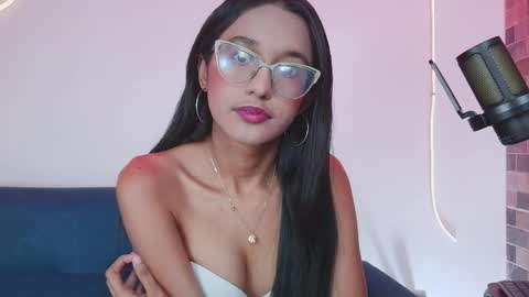 Snapshot of luna_valen chatting on May 15, 2026, 4:08 am luna_valen online show from May 15, 2026, 4:08 am