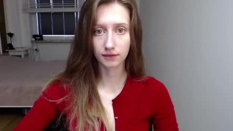 Snapshot of luna_xsensual chatting on May 4, 2026, 5:25 am L U N A online show from May 4, 2026, 5:25 am