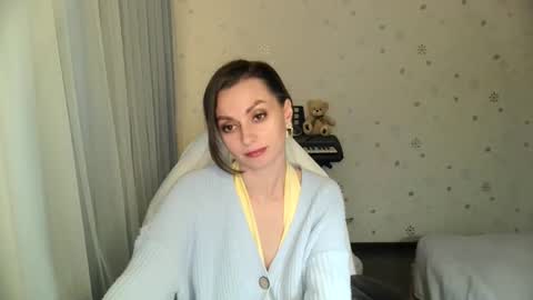 lunaa_bluee online show from February 14, 2026, 11:23 pm