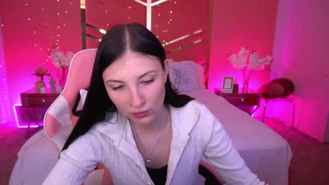 Snapshot of lunaamay chatting on April 27, 2026, 6:33 am lunaamay online show from April 27, 2026, 6:33 am