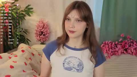 Luna online show from November 7, 2025, 5:18 am