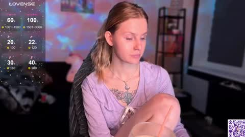 Britney online show from November 14, 2025, 6:06 pm