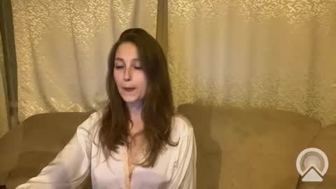 lunafeather online show from September 16, 2025, 5:03 pm