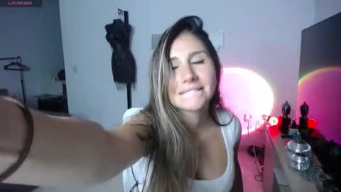 Snapshot of lunagardners chatting on September 20, 2025, 2:34 am lunagardners online show from September 20, 2025, 2:34 am