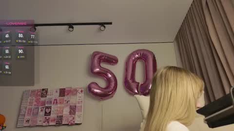 Luna online show from November 16, 2025, 12:16 am