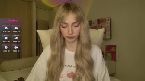 Luna online show from March 1, 2026, 2:02 am