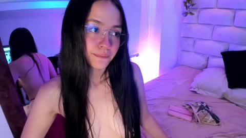 Luna Lasman  online show from March 10, 2025, 3:09 pm